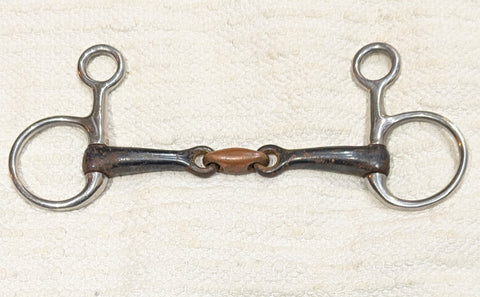 6" Hanging cheek / baucher snaffle, sweet iron mouthpiece with copper lozenge (2494)