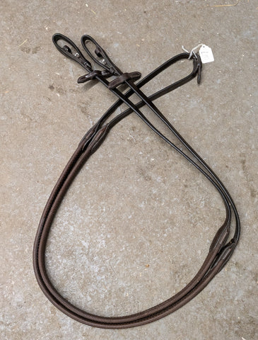 Rubber reins. Brown. 54" (RR2)