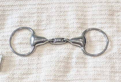 4.5" Eggbutt double jointed lozenge snaffle (22mm thick) (3027)