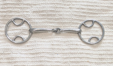 5.5" Wilkie / bevel snaffle, single joint (2617)